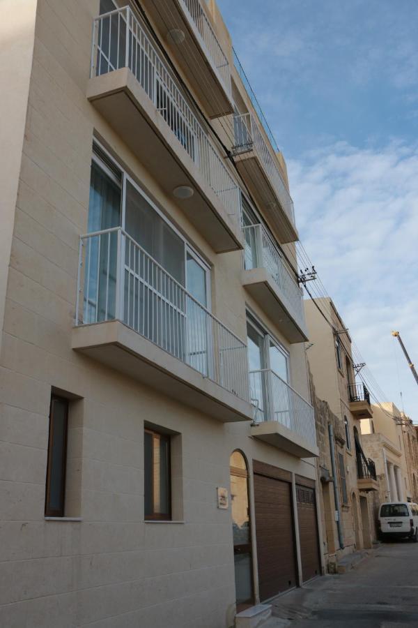 Wileg 4A Luxury Studio Apartment With Shared Swimming Pool. Qala Exterior photo