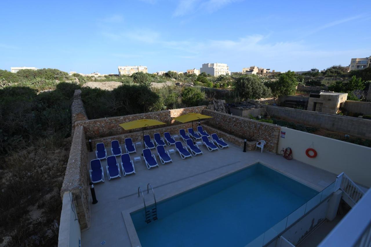 Wileg 4A Luxury Studio Apartment With Shared Swimming Pool. Qala Exterior photo